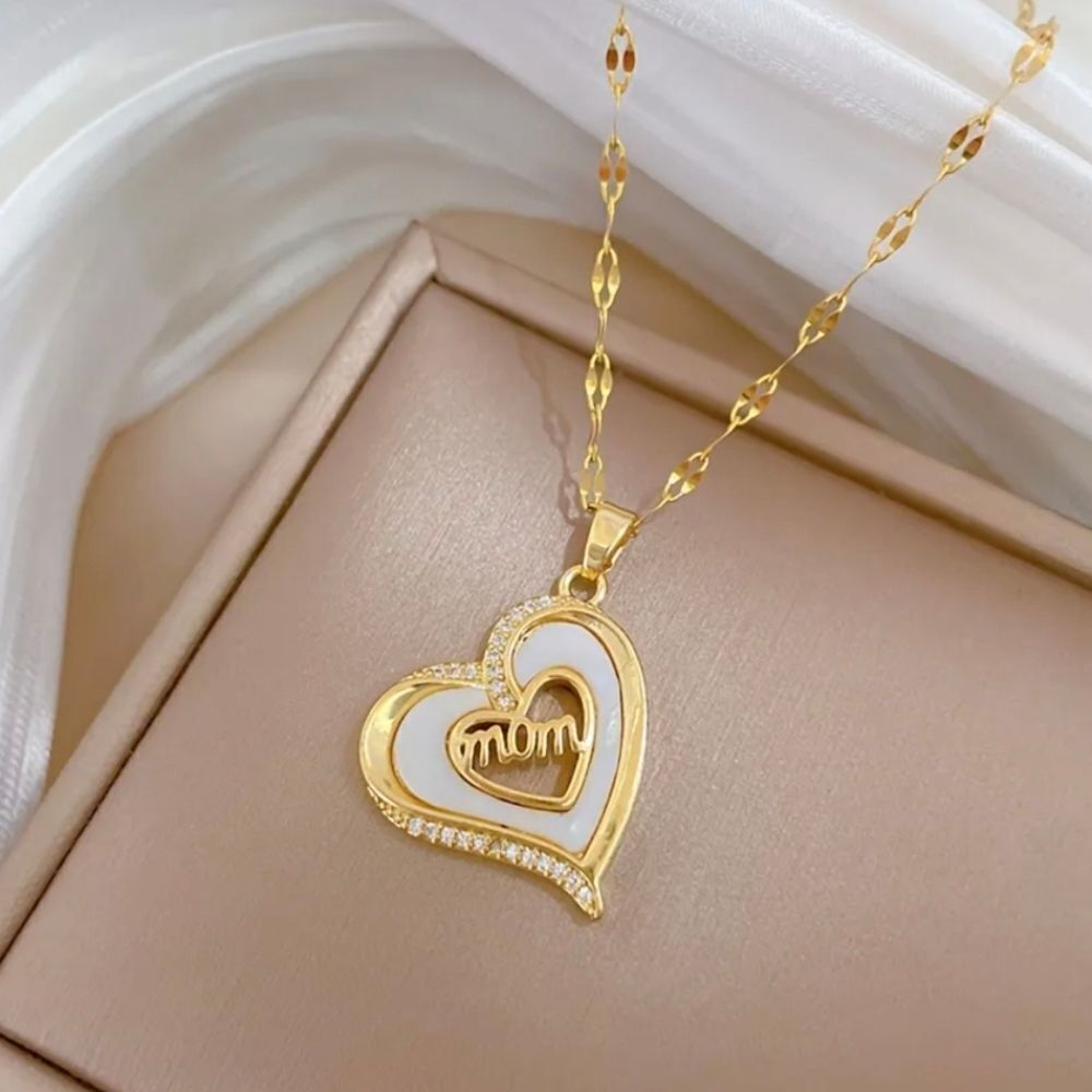 18K Gold Mom Heart Pave Diamond Inlay Pendant Necklace Mother’s Day